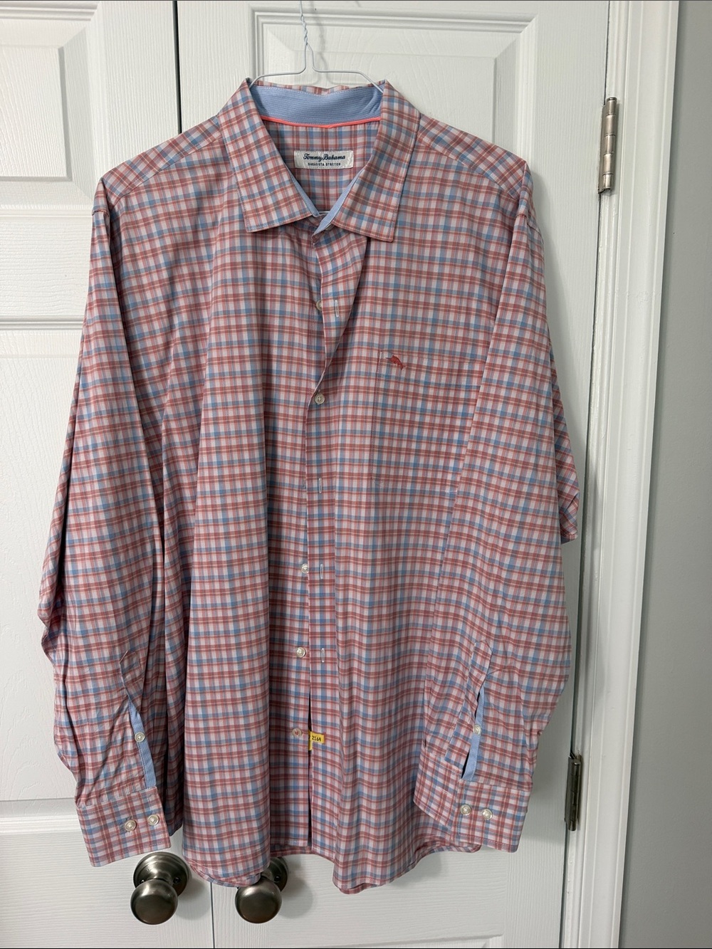 Tommy Bahama Pink & Light Blue Plaid Long-Sleeve Button-Down Shirt